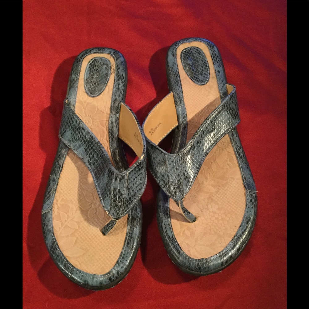 Born Concept blue & black sandals